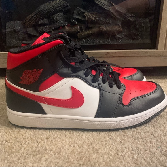 Jordan Other - Nike Air Jordan 1 Mid Chicago White Red Men's Women's Sneakers NEW Shoes